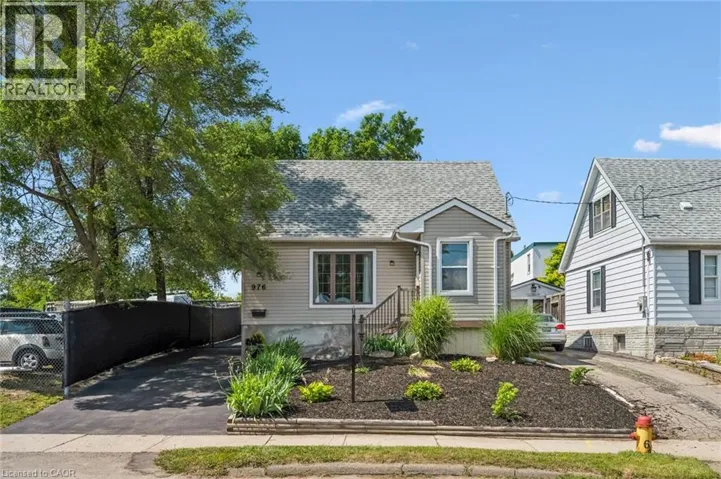 976 GUELPH Street, Kitchener, Ontario N2H5Z6