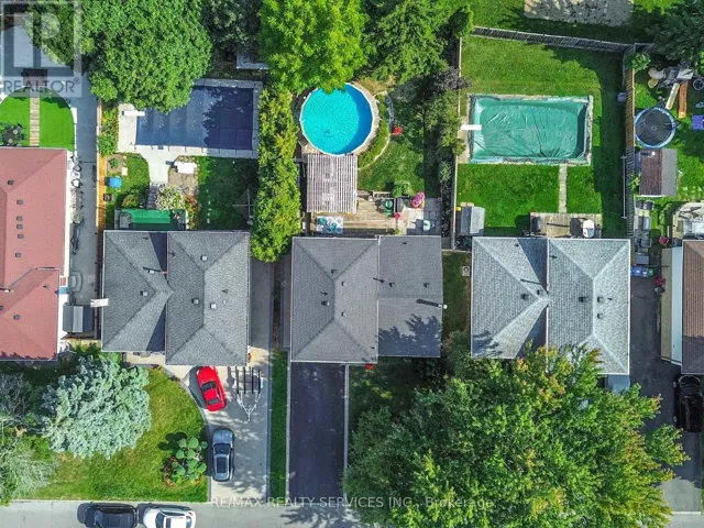 16 GRASSINGTON CRESCENT, Brampton (Northgate), Ontario L6S1Z6