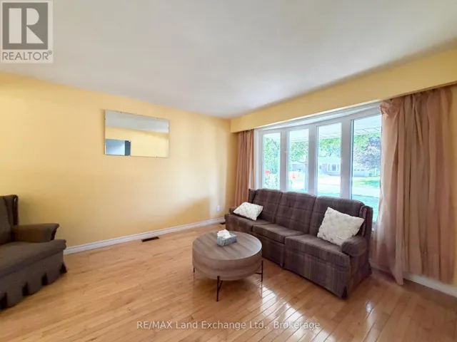 780
