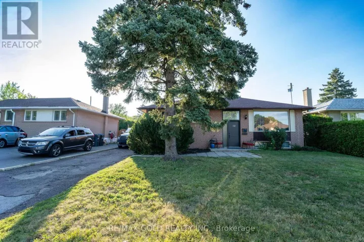 12 ALEXANDRIA CRESCENT, Brampton (Avondale), Ontario L6T1N3