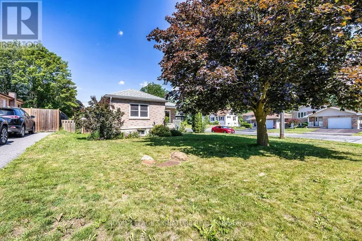 812 SCHNEIDER PLACE, Peterborough (Northcrest Ward 5), Ontario K9H5S5