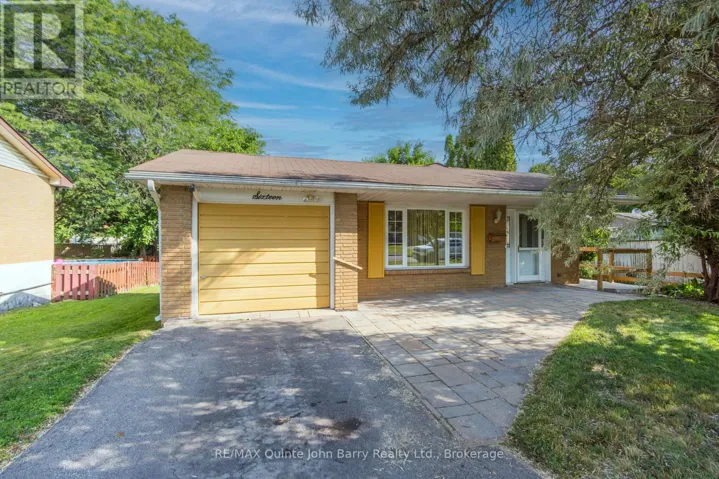 16 AUSTIN STREET, Quinte West (Trenton Ward), Ontario K8V1Z4