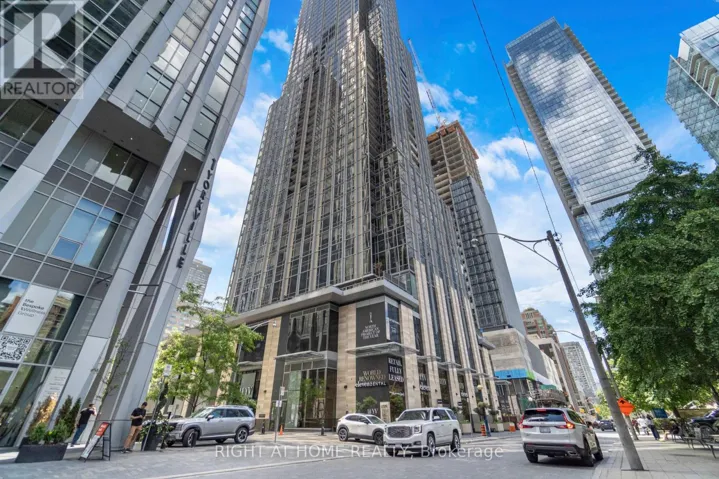2113 - 11 YORKVILLE AVENUE, Toronto (Annex), Ontario M4W0B7