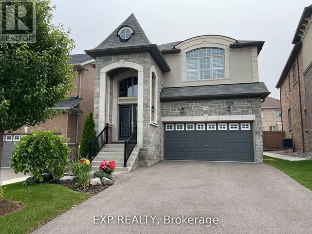 740 CLIFFORD PERRY PLACE, Newmarket (Woodland Hill), Ontario L3X0J3