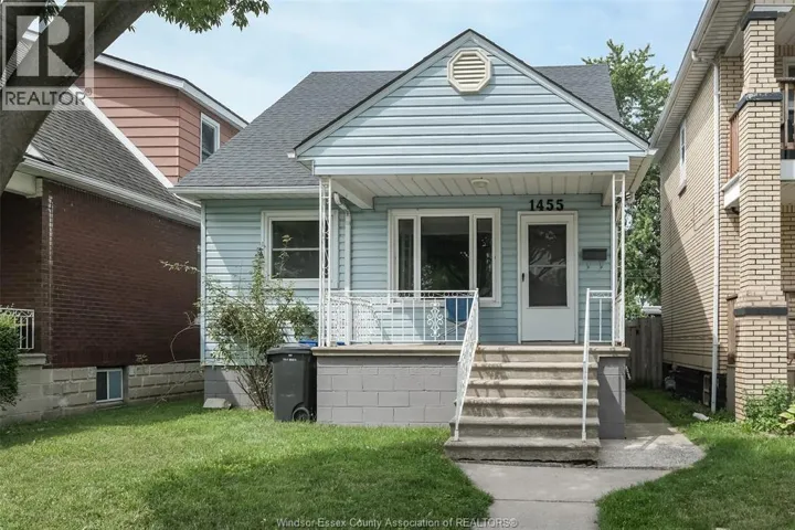 1455 HENRY FORD CIRCLE Unit# 1, Windsor, Ontario N8Y2V2