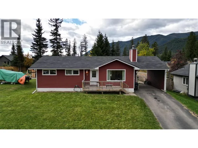 10 CASCADE Crescent, Elkford, British Columbia V0B1H0