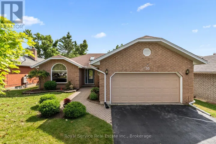 33 RUSSELL HILL ROAD, Kawartha Lakes (Bobcaygeon), Ontario K0M1A0