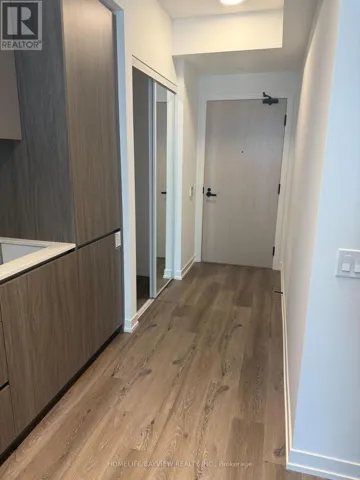 1016 - 28 INTERCHANGE WAY, Vaughan (Vaughan Corporate Centre), Ontario L4K0P8