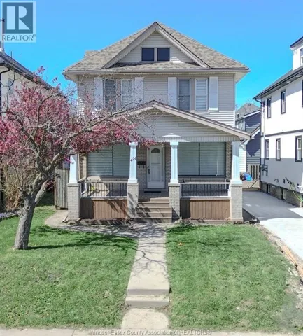 421 HALL, Windsor, Ontario N9A2L7