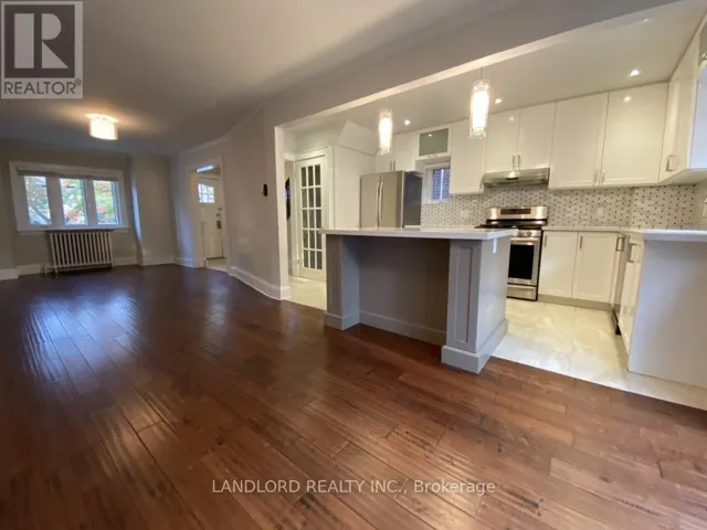 22 LORINDALE AVENUE, Toronto (Lawrence Park North), Ontario M5M3C2