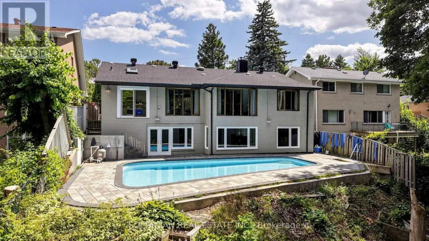 57 SUMNER HEIGHTS DRIVE, Toronto (Bayview Village), Ontario M2K1Y5