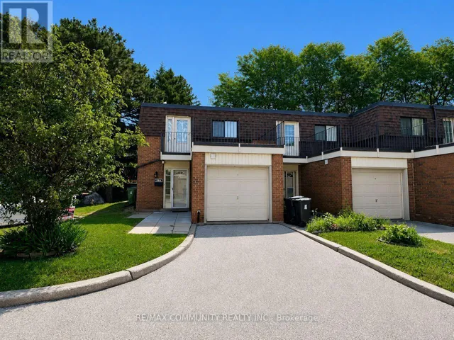 284 SPRUCEWOOD COURT, Toronto (L'Amoreaux), Ontario M1W1P8