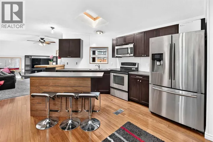 380, 3223 83 Street NW, Calgary, Alberta T3B5P1