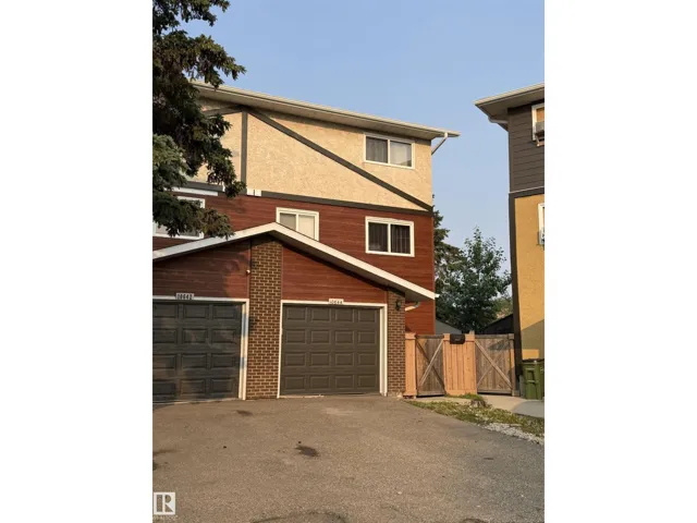 10644 158 AV NW, Edmonton, Alberta T5X4H5