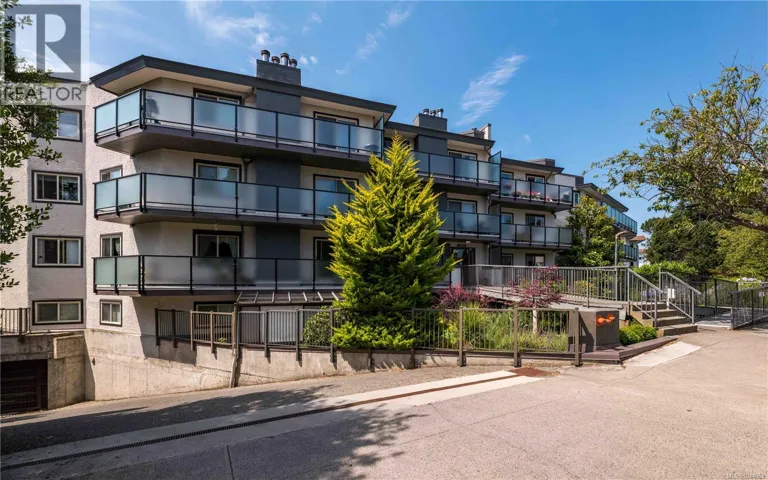 108 1241 Fairfield Rd, Victoria, British Columbia V8V3B3