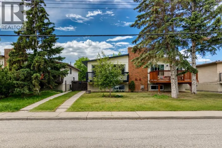 5233 17 Avenue NW, Calgary, Alberta T3B4N6