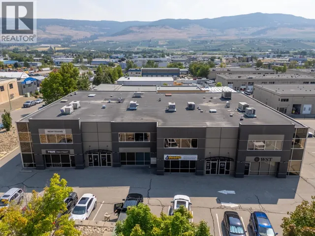 4A 215 Neave Road, Kelowna, British Columbia V1V2L9