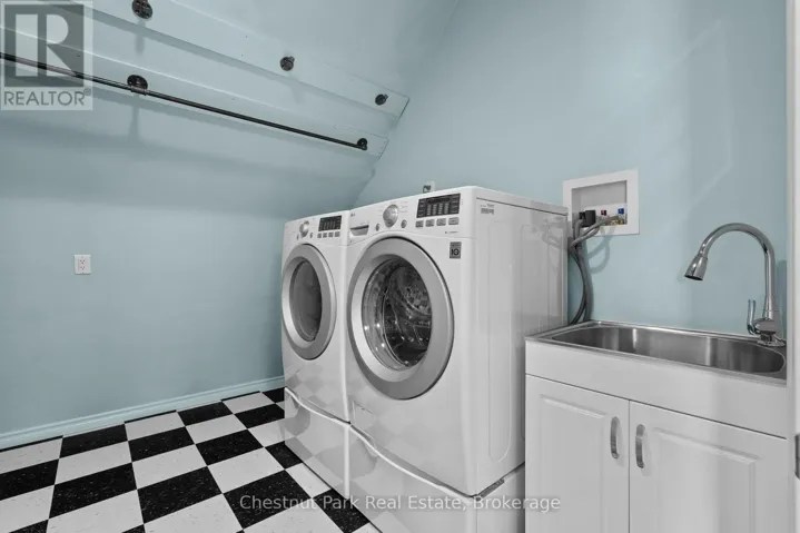 780