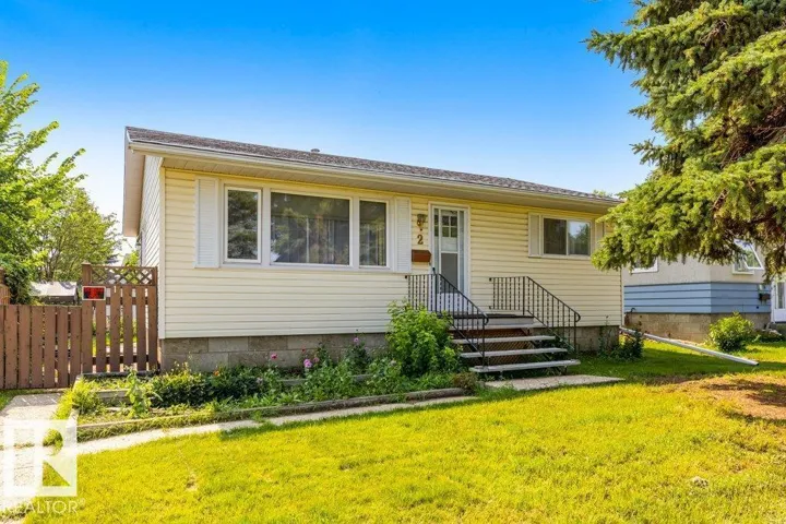 2 MILL DR, St. Albert, Alberta T8N1J6