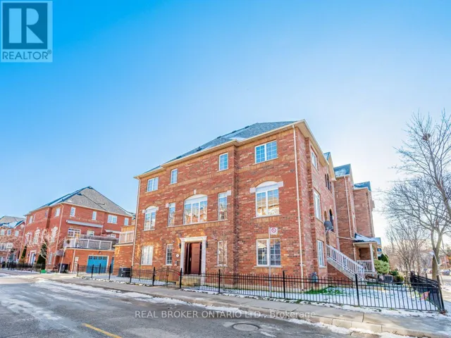 102 NATALIE PLACE, Toronto (South Riverdale), Ontario M4M3P7