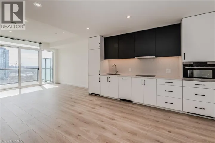 741 KING Street W Unit# 1206, Kitchener, Ontario N2G0E9