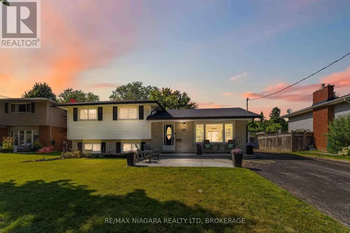 41 OLD COACH ROAD, St. Catharines (Lakeshore), Ontario L2N2P6