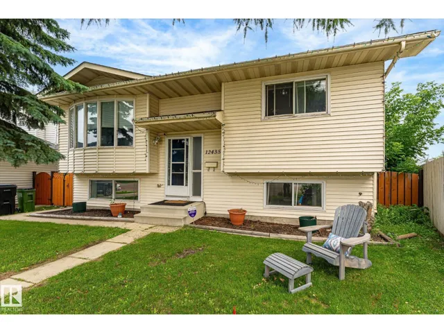 12435 46 ST NW, Edmonton, Alberta T5W5E2