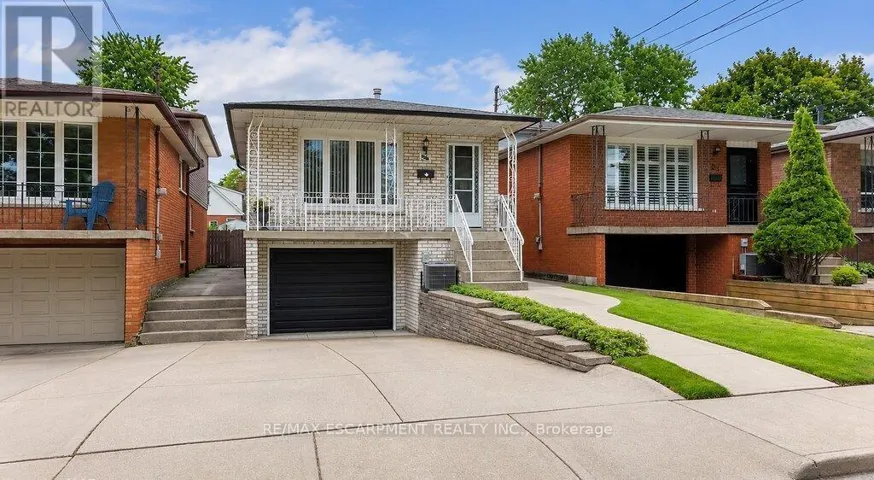 229 EAST 8TH STREET, Hamilton (Centremount), Ontario L9A3L7