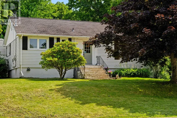 3 Belle Vista Drive, Dartmouth, Nova Scotia B2W2X1