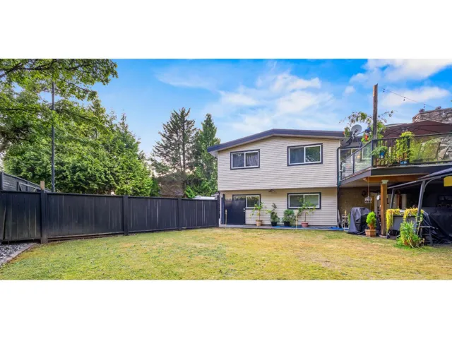 15797 92 AVENUE, Surrey, British Columbia V4N3C3