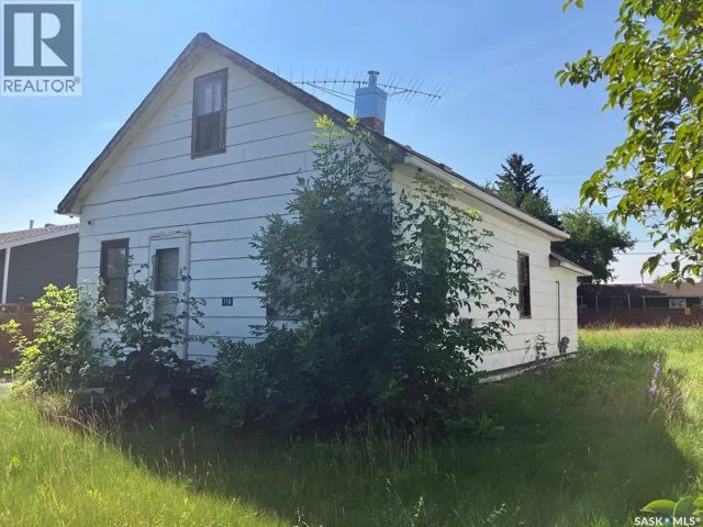 710 9th AVENUE W, Nipawin, Saskatchewan S0E1E0