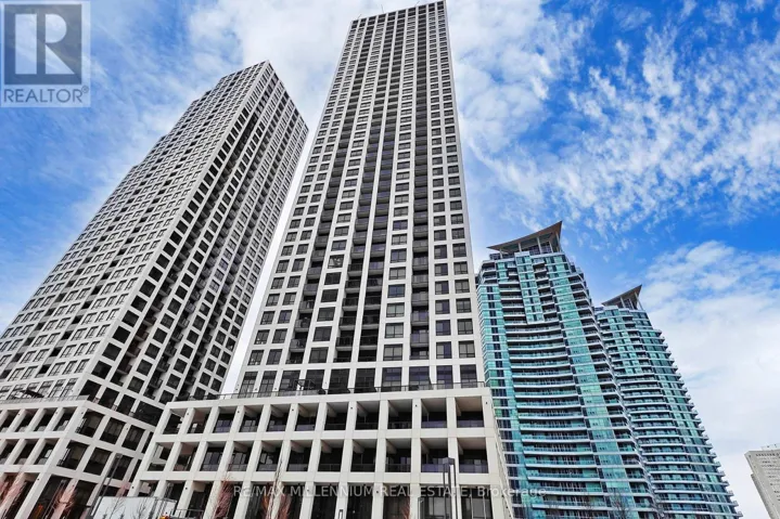807 - 30 ELM DRIVE W, Mississauga (City Centre), Ontario L5B0N6