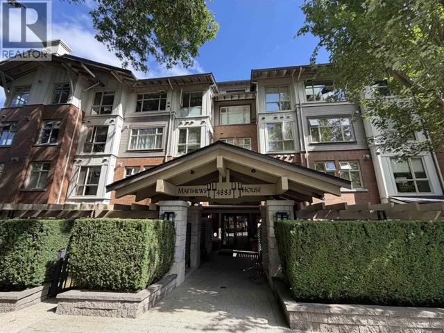 103 4883 MACLURE MEWS, Vancouver, British Columbia V6J5M8