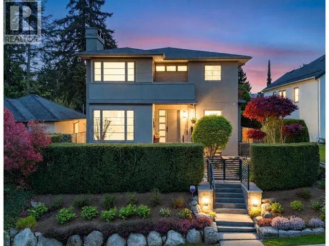 2820 W 32ND AVENUE, Vancouver, British Columbia V6L2B6