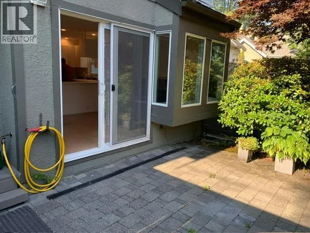 1937 W 13TH AVENUE, Vancouver, British Columbia V6J2H5