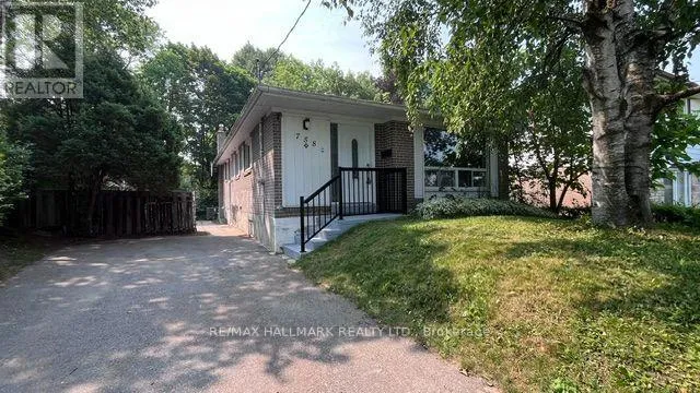 758 BOTANY HILL CRESCENT, Newmarket (Huron Heights-Leslie Valley), Ontario L3Y3A8