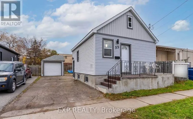 33 CONCORD AVENUE, St. Catharines (Facer), Ontario L2M5N5
