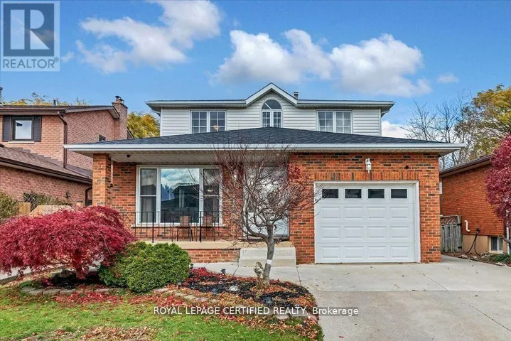 35 TRENHOLME CRESCENT, Hamilton (Trenholme), Ontario L8W2L4