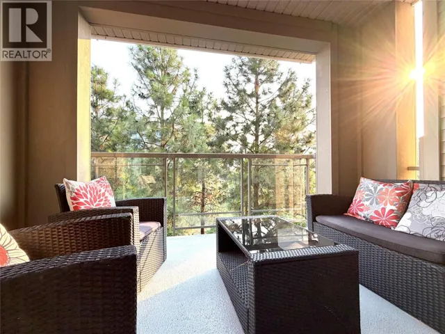 1089 Sunset Drive Unit# 208, Kelowna, British Columbia V1Y9Z3