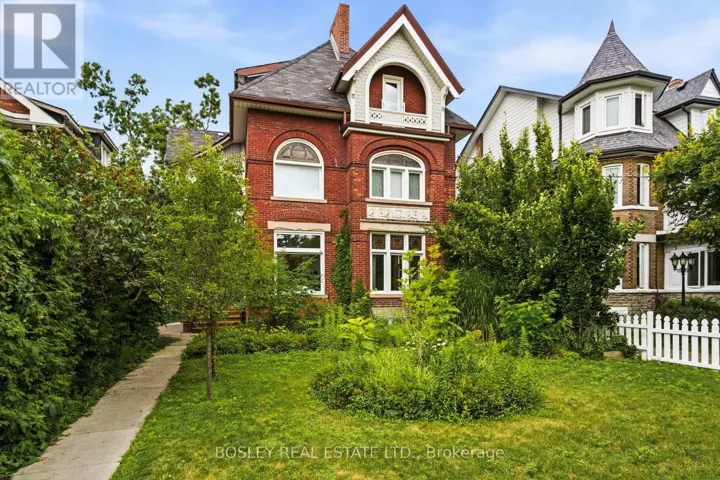 UPPER - 178 HIGH PARK AVENUE, Toronto (High Park North), Ontario M6P2S4