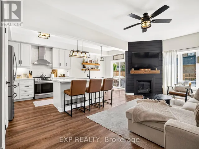82 DENNIS DRIVE, West Lincoln (Smithville), Ontario L0R2A0