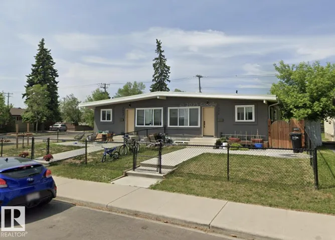 7604 7606 75 ST NW, Edmonton, Alberta T6C2E9
