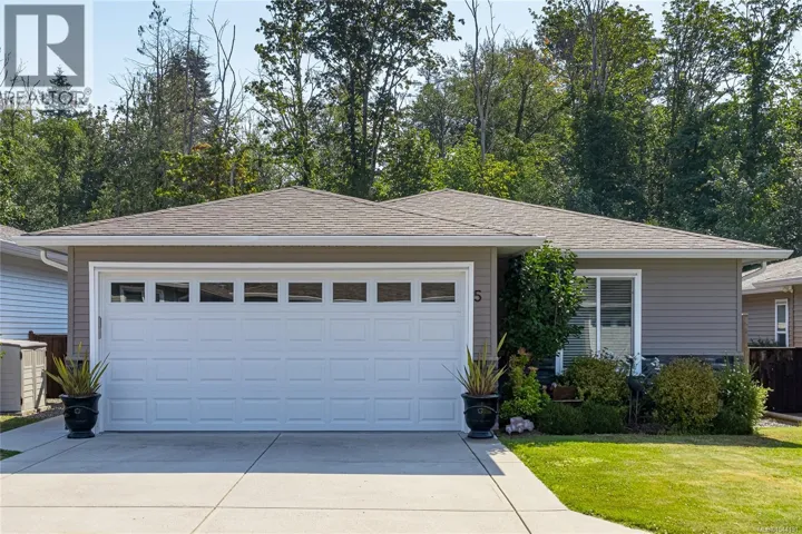 5 7586 Tetayut Rd, Central Saanich, British Columbia V8M0B4