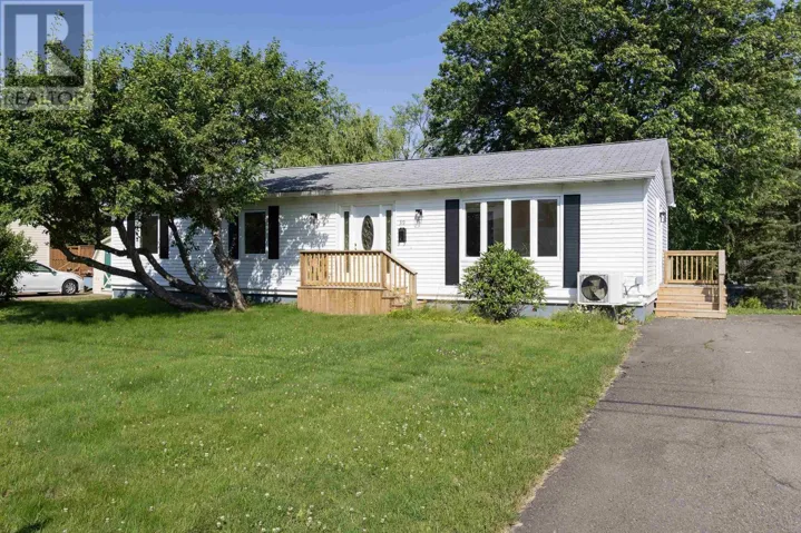 39 Rogers Avenue, Amherst, Nova Scotia B4H2J7