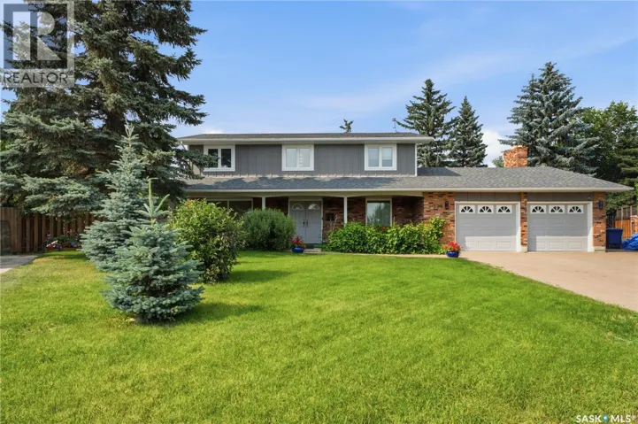 225 Clearwater COURT, Saskatoon, Saskatchewan S7K3Y9