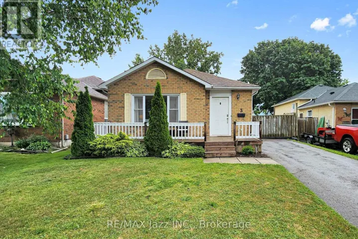 3 POCHON AVENUE, Port Hope, Ontario L1A2X8