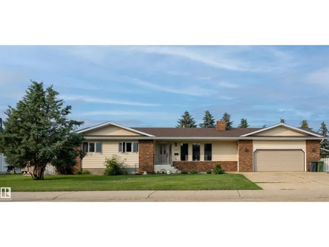 5825 52 ST, Wetaskiwin, Alberta T9A2W5