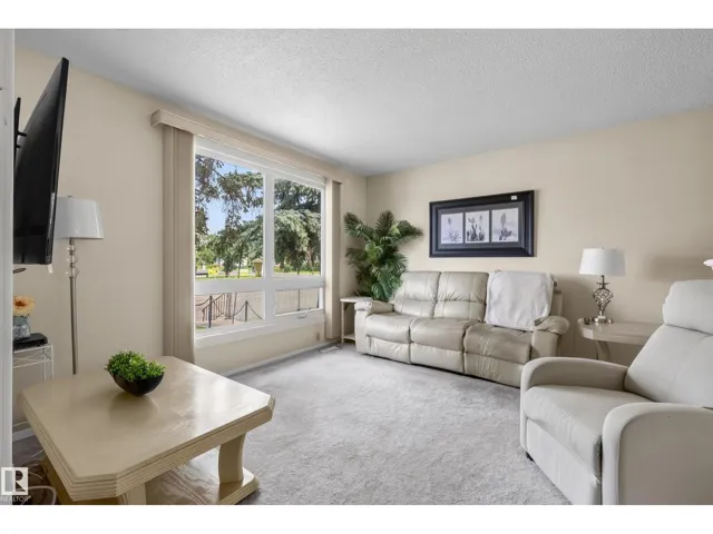 117 MAYFAIR MEWS ME NW, Edmonton, Alberta T5E5R7