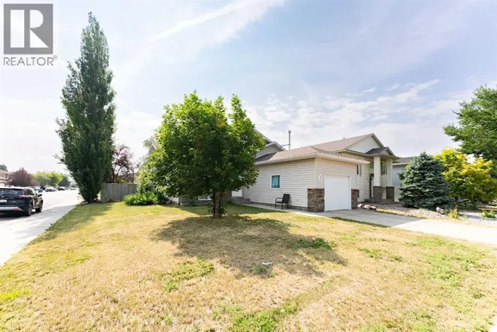 218 Uplands Boulevard N, Lethbridge, Alberta T1H6S6