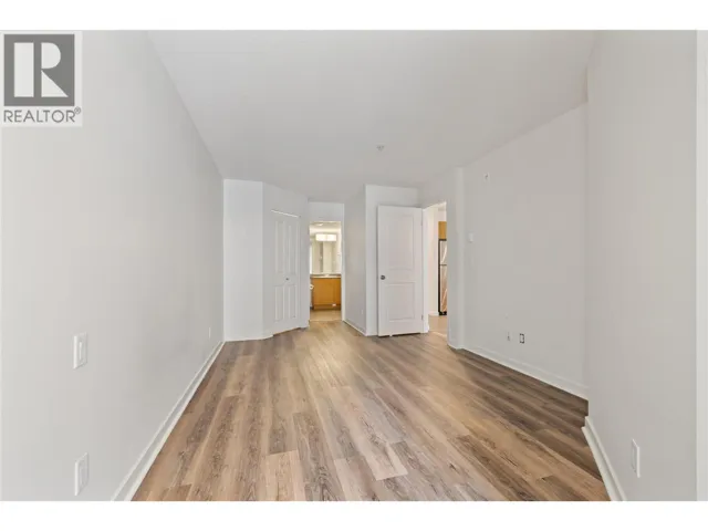 539 Yates Road Unit# 212, Kelowna, British Columbia V1V2T8